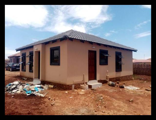 2 BEDROOM HOUSE FOR SALE IN SHARON PARK